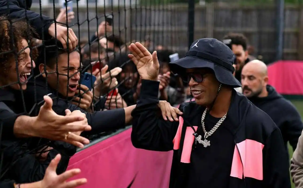 员的卓越表 员的卓越表